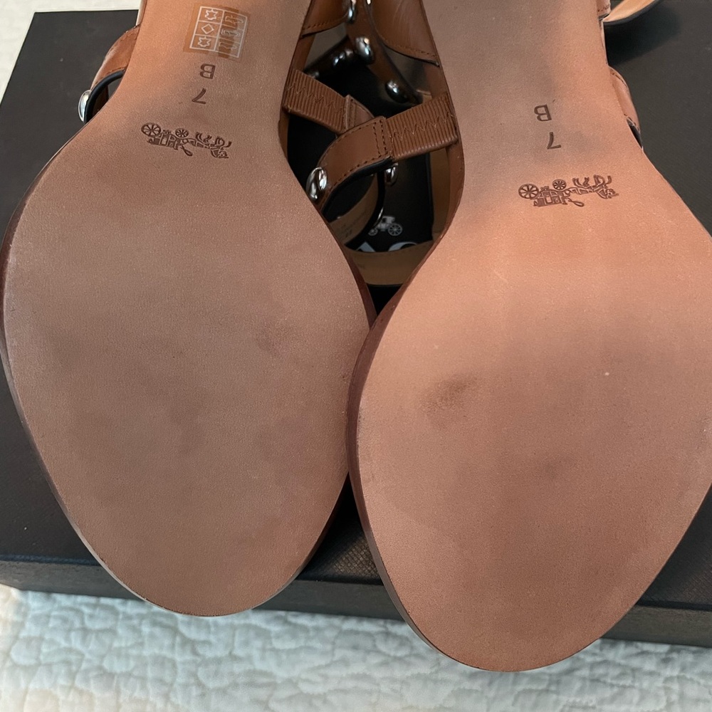 Coach shoes - Picture 3 of 3